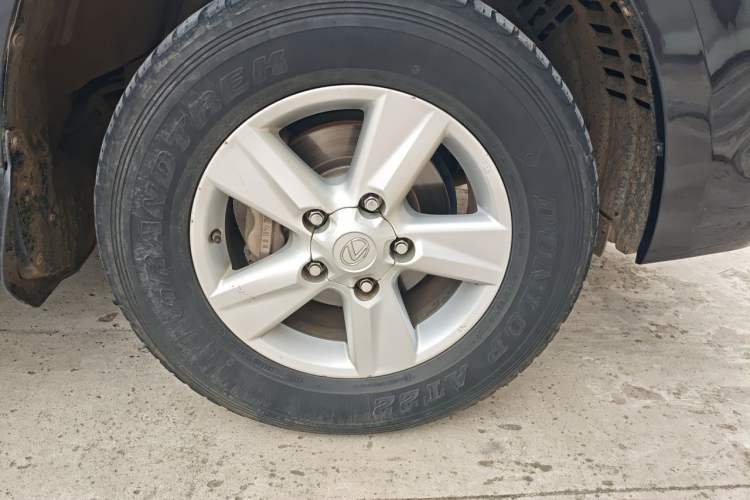 Used Lexus LX 2012 570 Right Front Wheel Hub