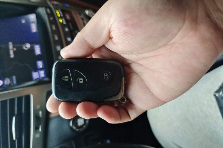 Used Lexus LX 2012 570 Vehicle Key
