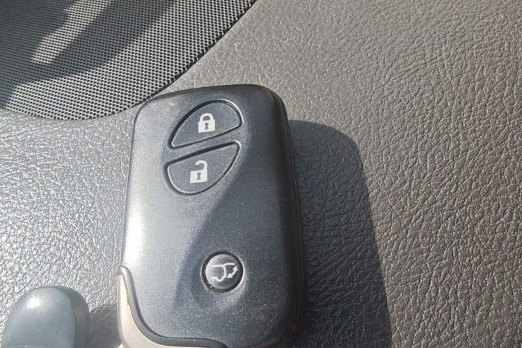 Used Lexus LX 2012 570 Vehicle Key
