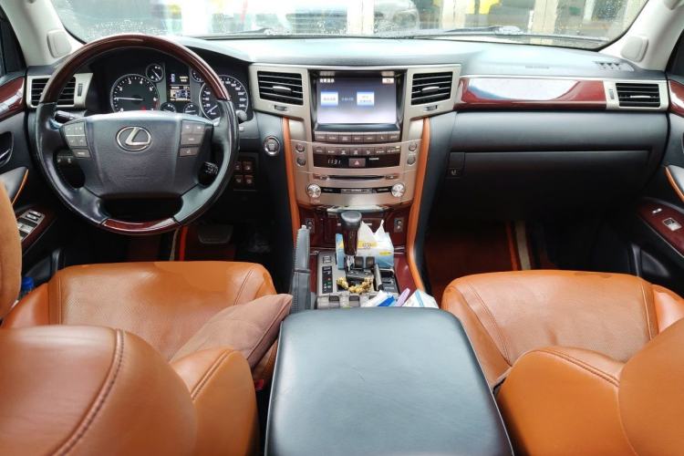Used Lexus LX 2012 570 Center Console