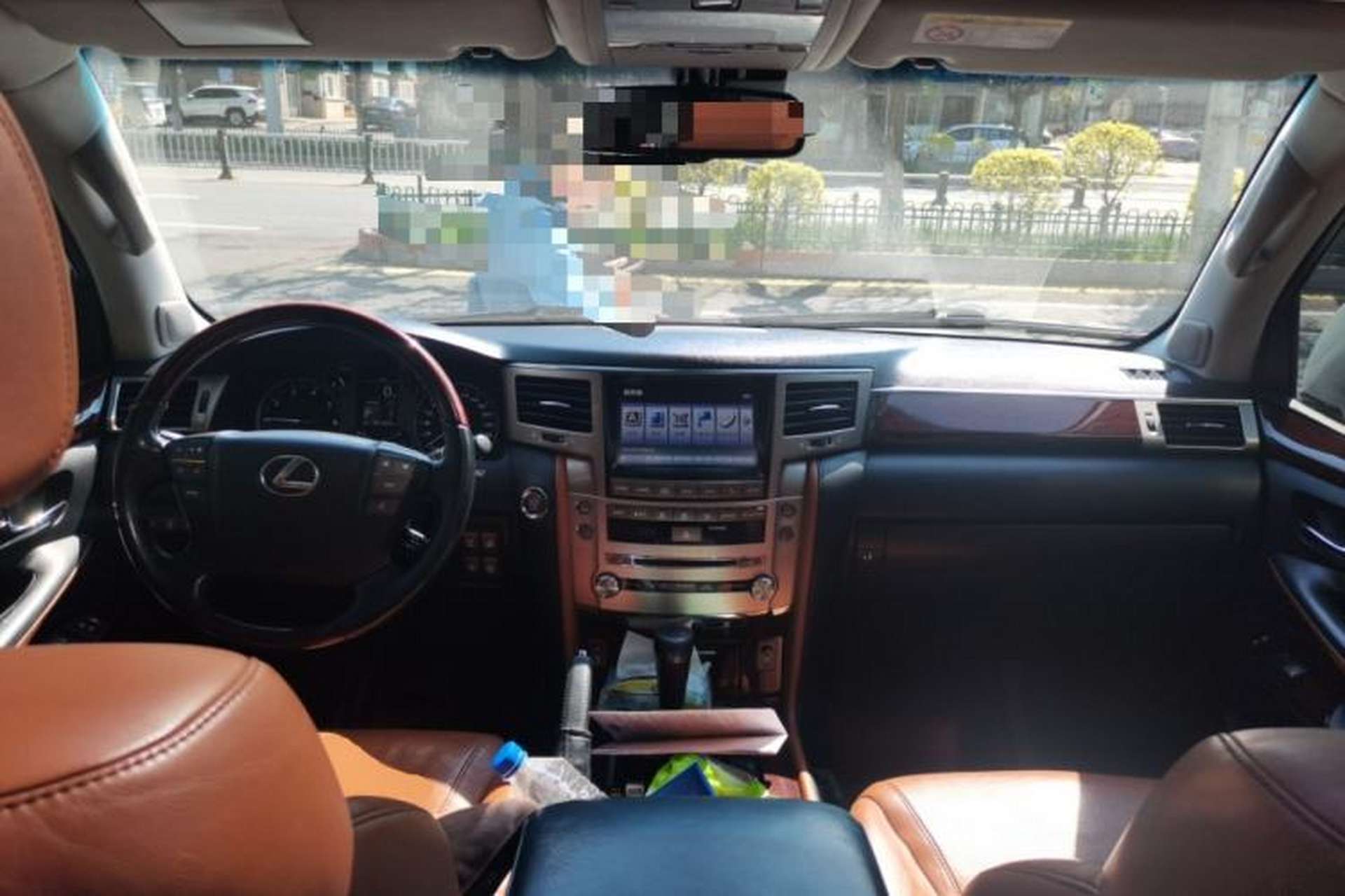 Used Lexus LX 2012 570 Center Console