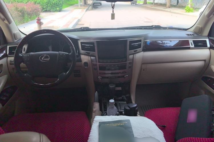Used Lexus LX 2012 570 Center Console