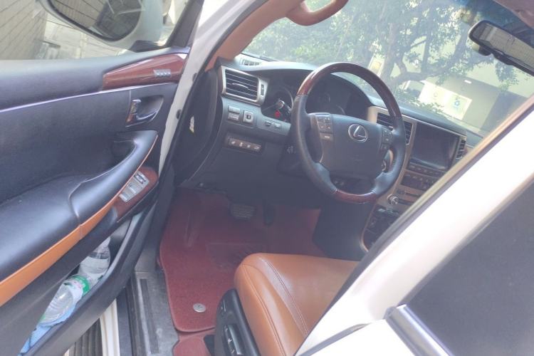 Used Lexus LX 2012 570 Driver Seat