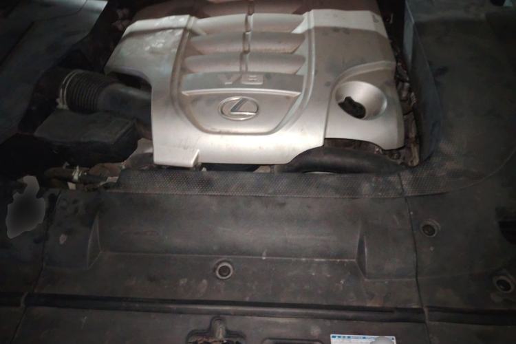 Used Lexus LX 2012 570 Engine Bay