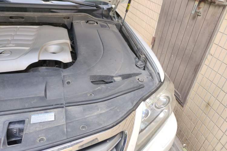 Used Lexus LX 2012 570 Engine Bay Left