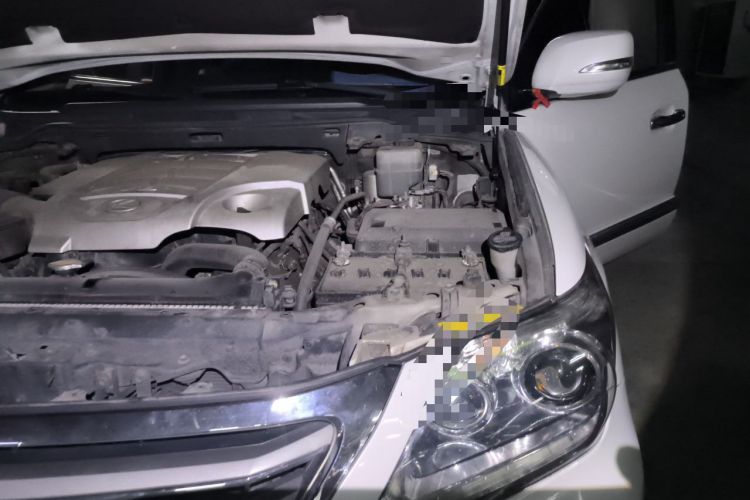 Used Lexus LX 2012 570 Engine Bay Left