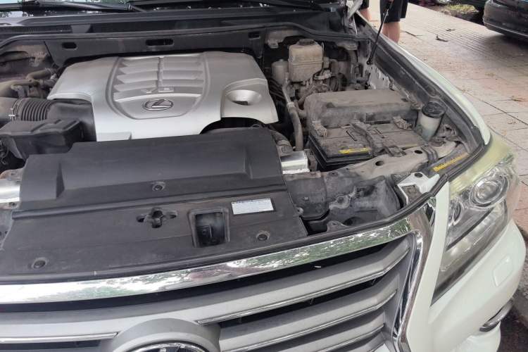 Used Lexus LX 2012 570 Engine Bay Left