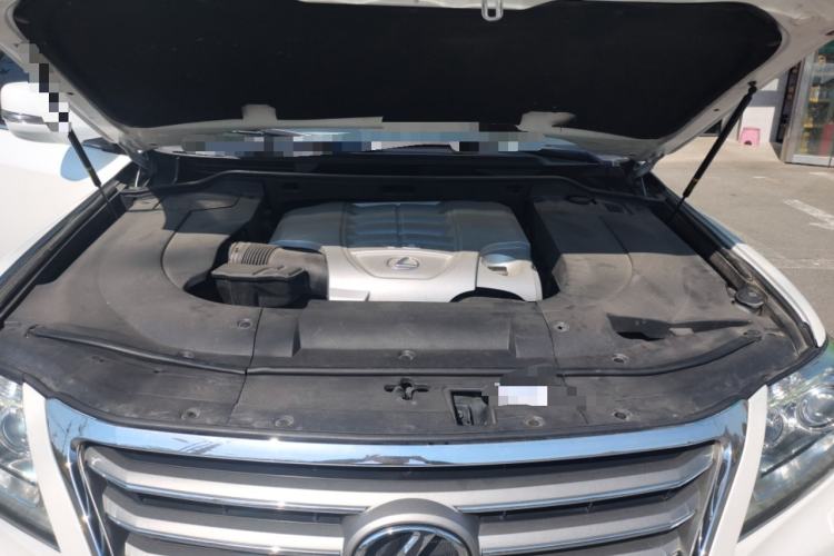 Used Lexus LX 2012 570 Engine Bay