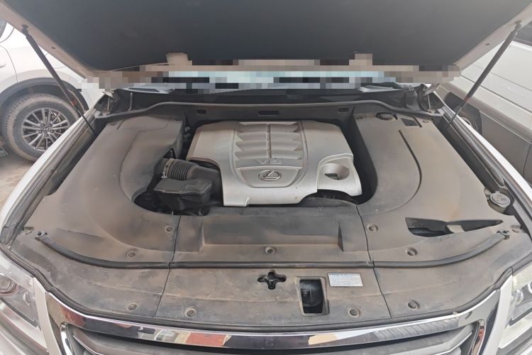 Used Lexus LX 2012 570 Engine Bay