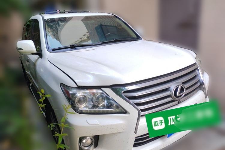 Used Lexus LX 2012 570 Front Right 45 Deg