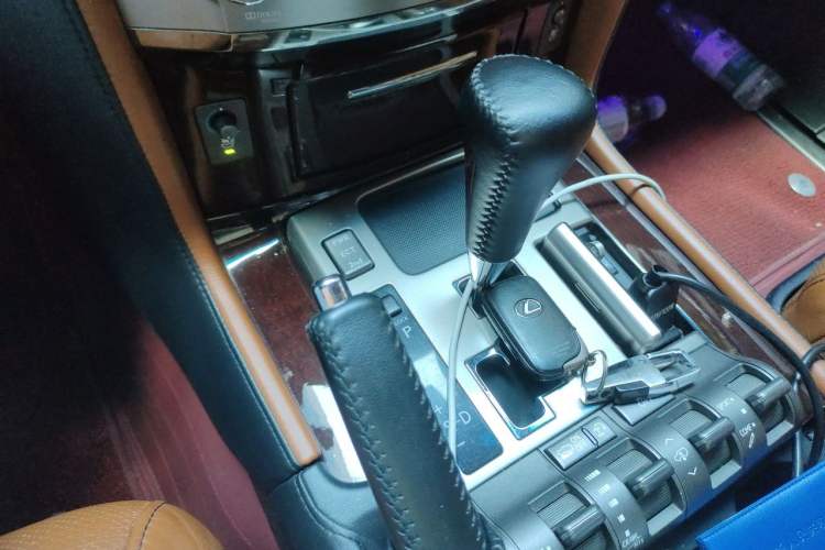 Used Lexus LX 2012 570 Gear Lever