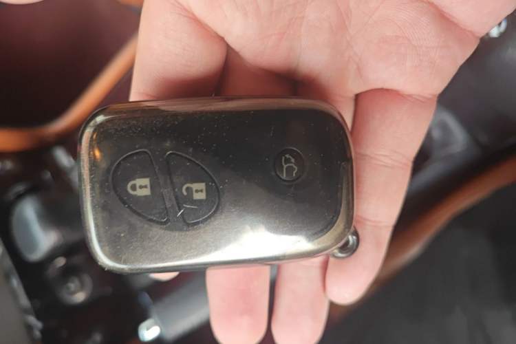 Used Lexus LX 2012 570 Vehicle Key