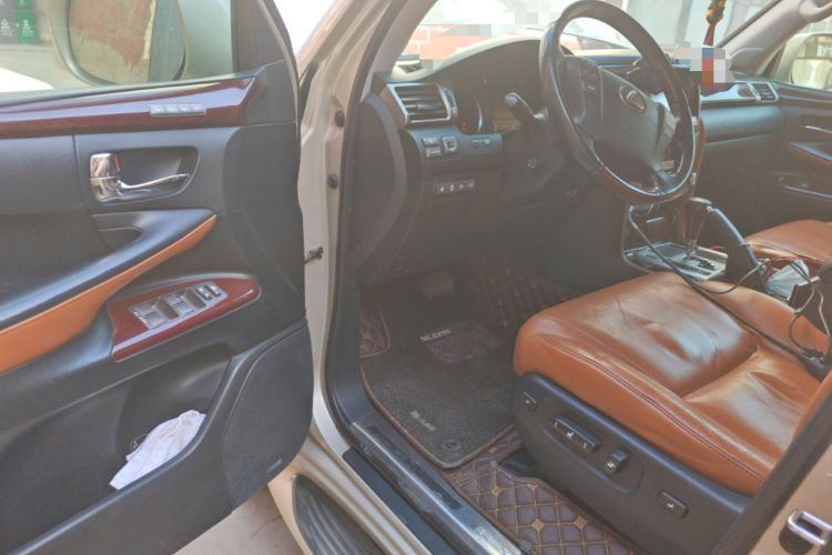 Used Lexus LX 2012 570 Driver Seat