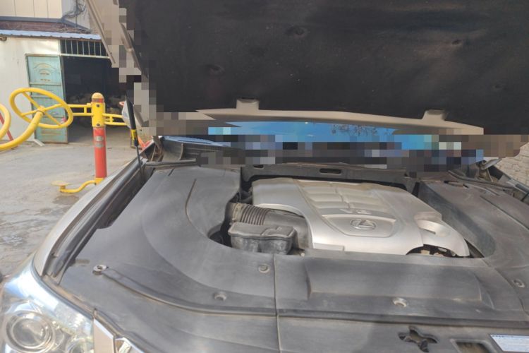 Used Lexus LX 2012 570 Engine Bay Right