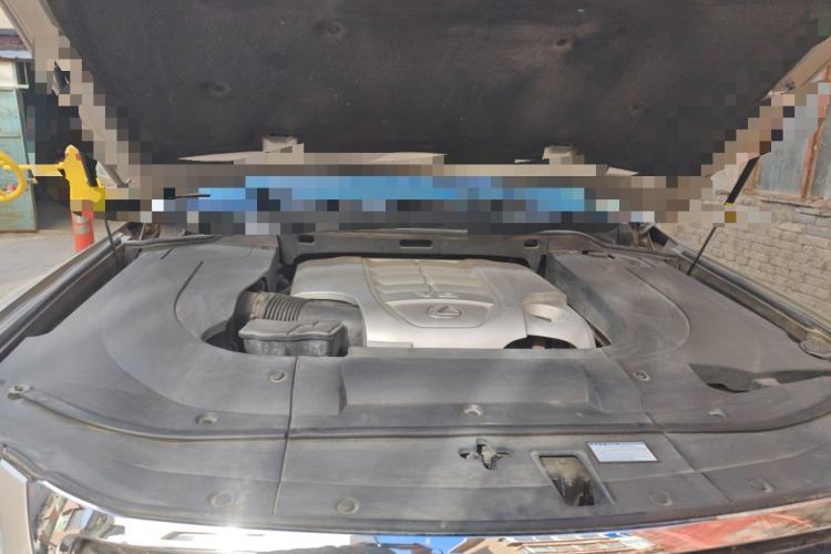 Used Lexus LX 2012 570 Engine Bay