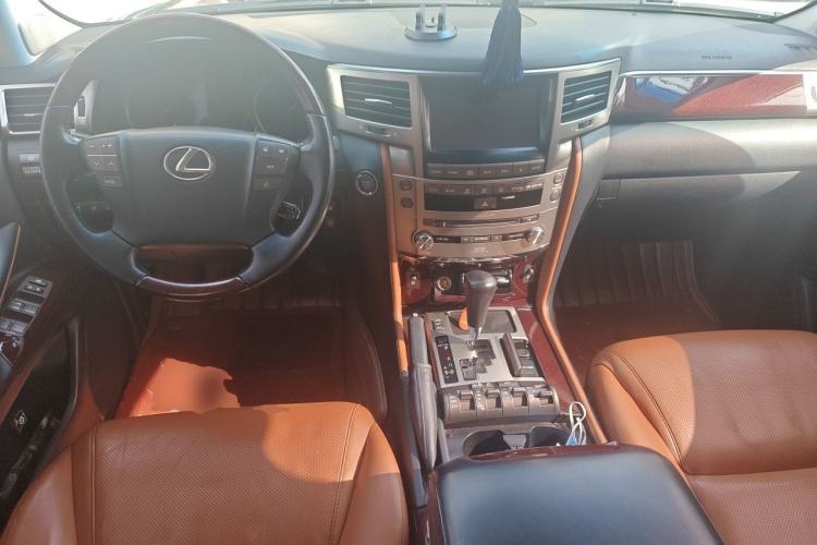 Used Lexus LX 2013 570 Center Console