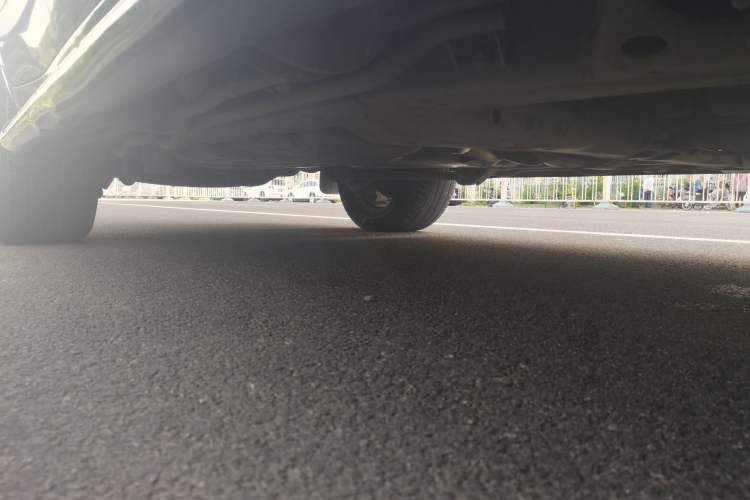 Used Lexus LX  Chassis Front Right
