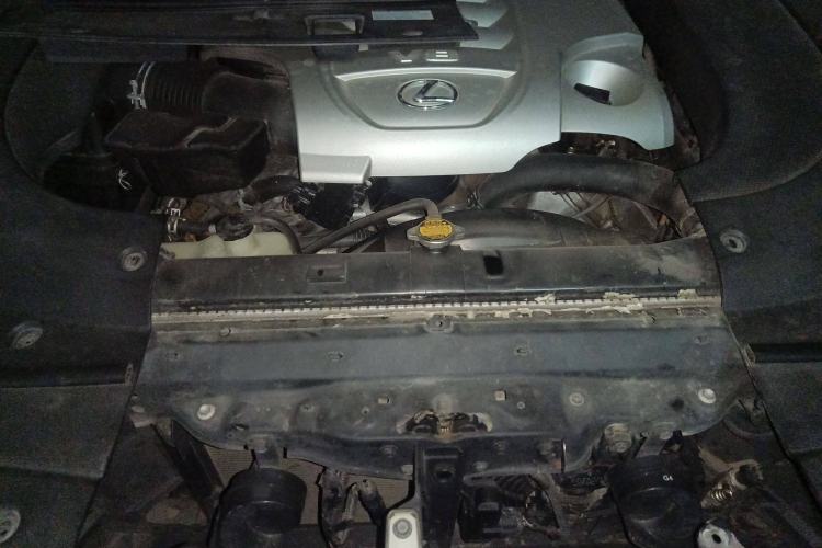 Used Lexus LX 2013 570 Engine Bay