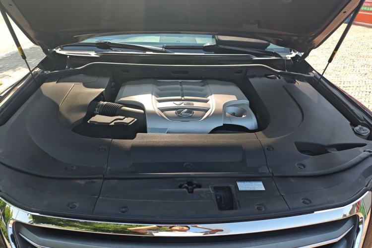 Used Lexus LX 2013 570 Engine Bay