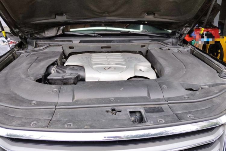 Used Lexus LX 2013 570 Engine Bay