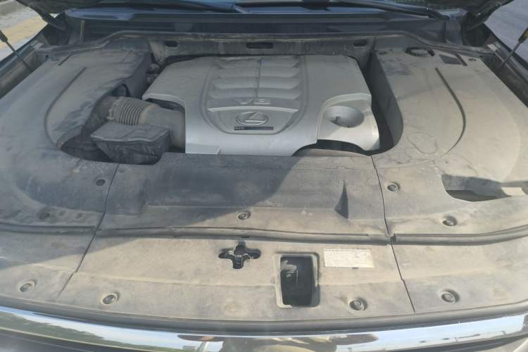 Used Lexus LX  Engine Bay