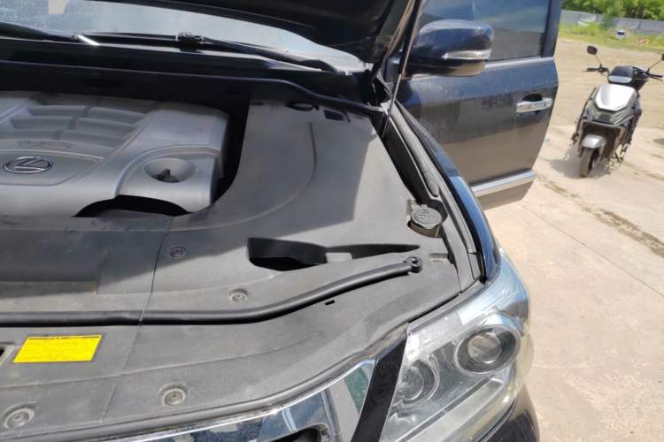 Used Lexus LX 2013 570 Engine Bay Left