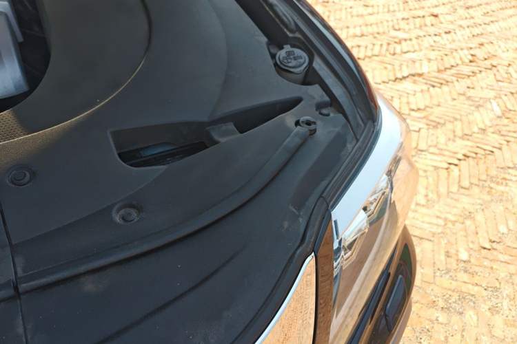 Used Lexus LX 2013 570 Engine Bay Left