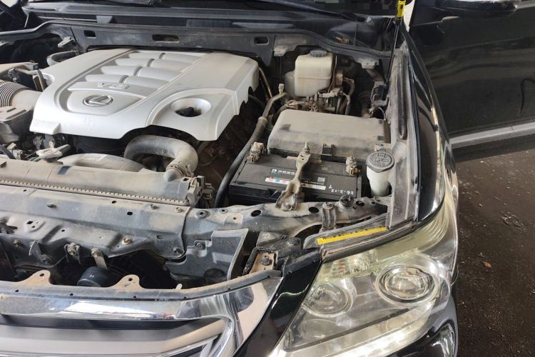 Used Lexus LX 2013 570 Engine Bay Left