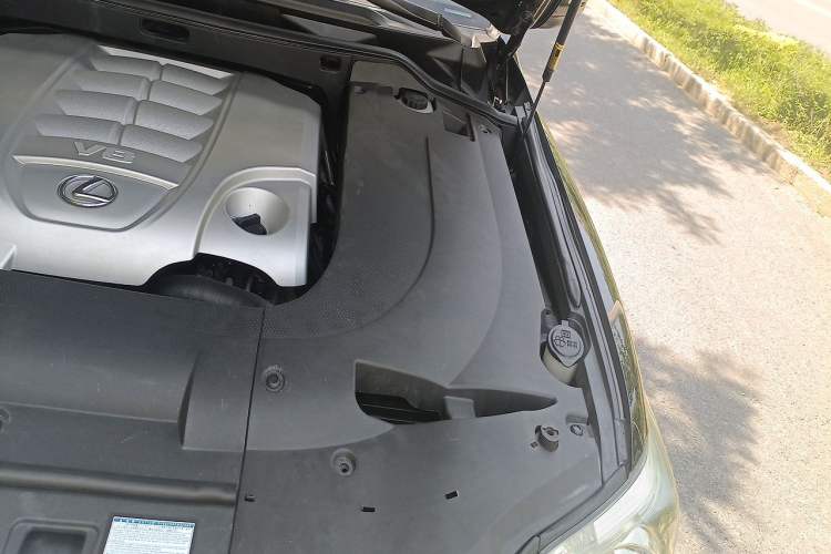 Used Lexus LX 2013 570 Engine Bay Left