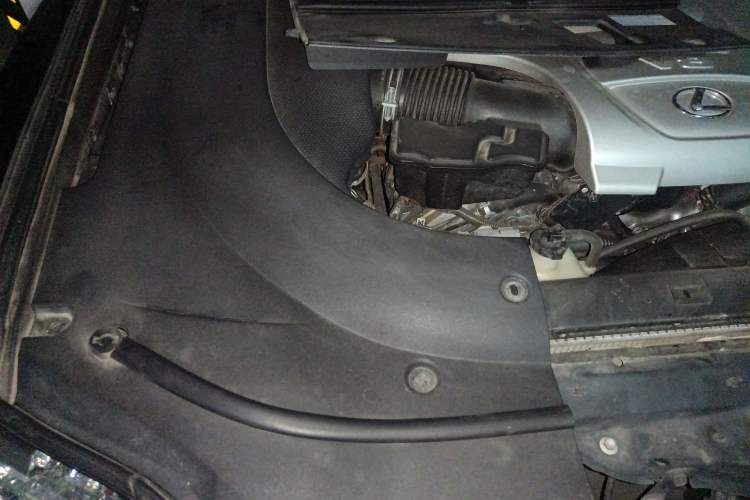 Used Lexus LX 2013 570 Engine Bay Right