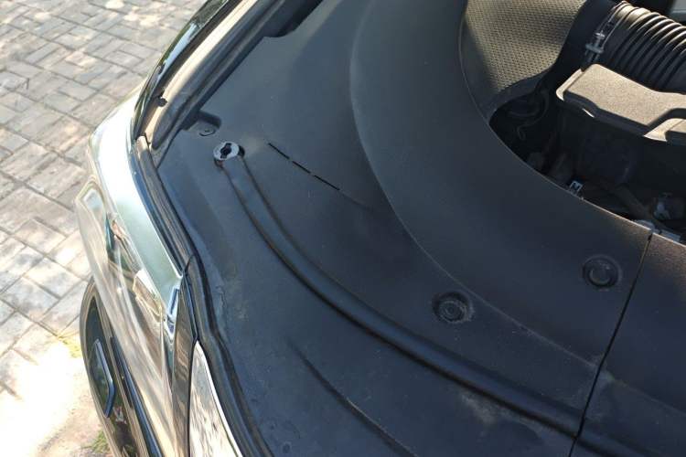 Used Lexus LX 2013 570 Engine Bay Right
