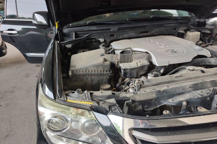 Used Lexus LX 2013 570 Engine Bay Right