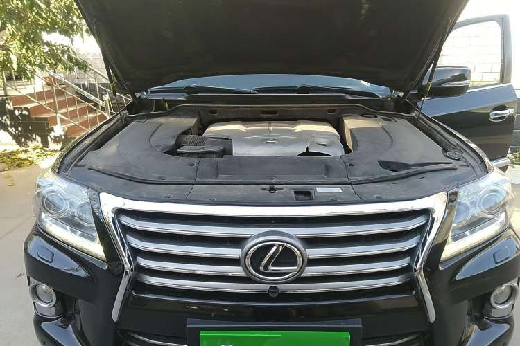 Used Lexus LX 2013 570 Engine Bay
