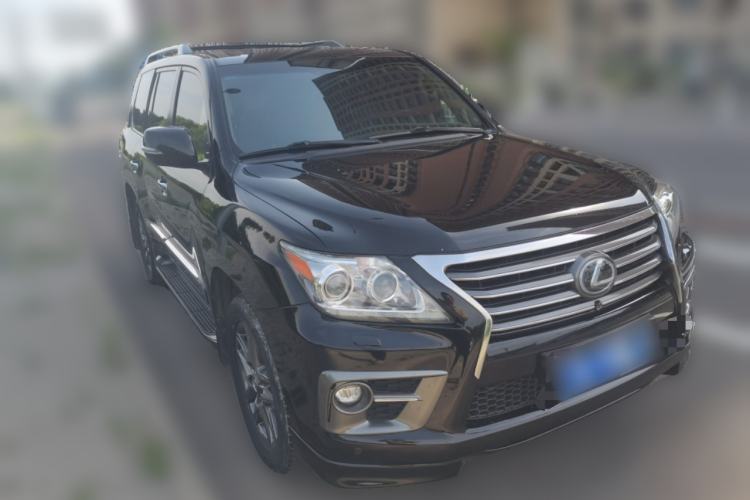 Used Lexus LX  Front Right 45 Deg