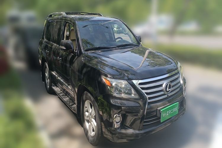 Used Lexus LX 2013 570 Front Right 45 Deg