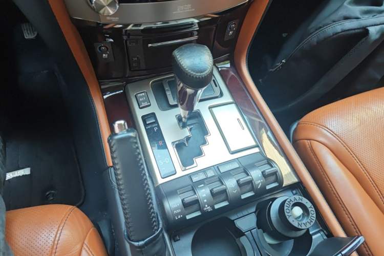 Used Lexus LX 2013 570 Gear Lever