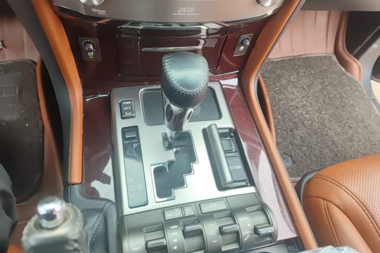Used Lexus LX 2013 570 Gear Lever
