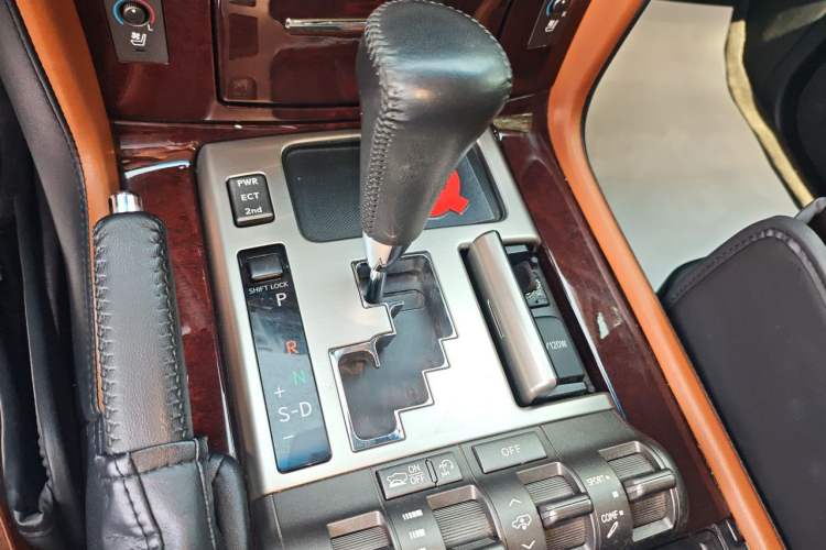 Used Lexus LX 2013 570 Gear Lever