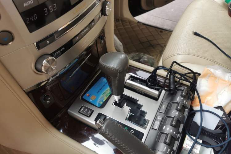 Used Lexus LX 2013 570 Gear Lever