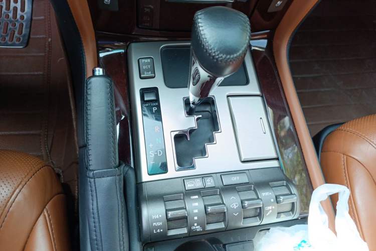 Used Lexus LX 2013 570 Gear Lever