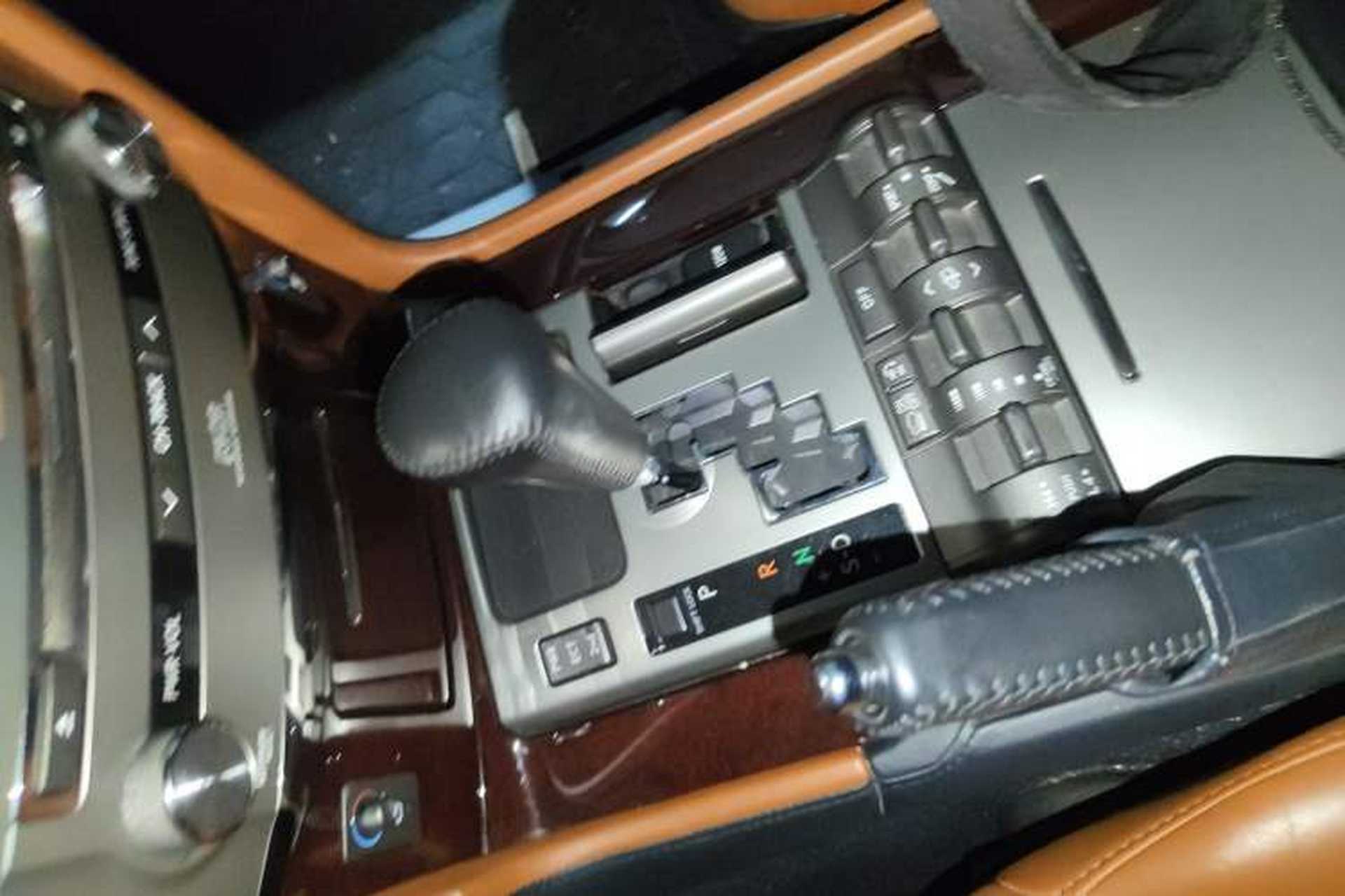 Used Lexus LX 2013 570 Gear Lever