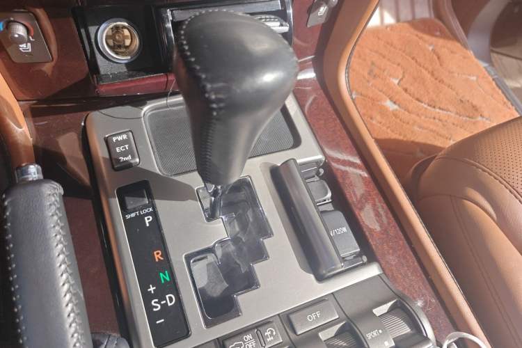 Used Lexus LX 2013 570 Gear Lever