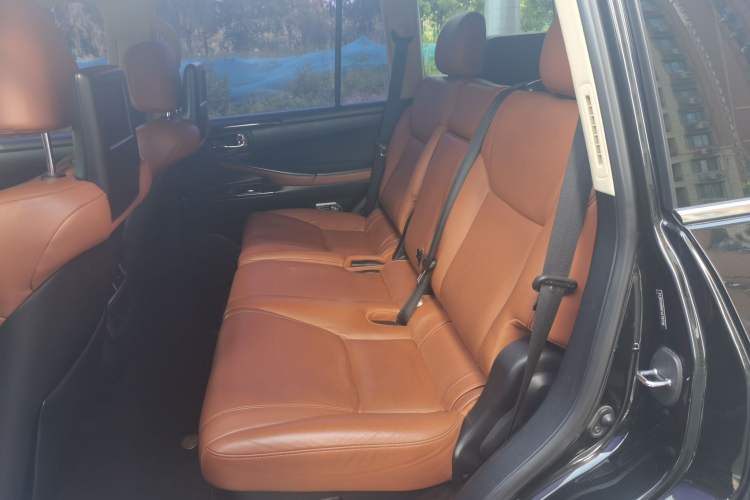 Used Lexus LX  Left Rear Seat