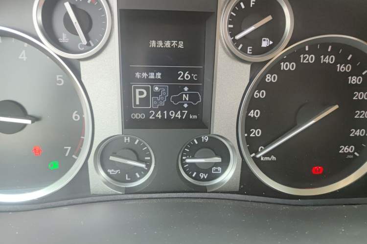 Used Lexus LX 2013 570 Odometer Close Up