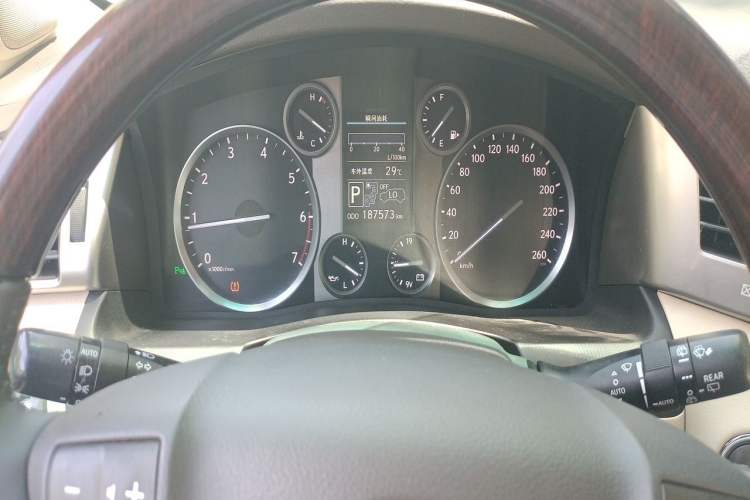Used Lexus LX 2013 570 Odometer Close Up
