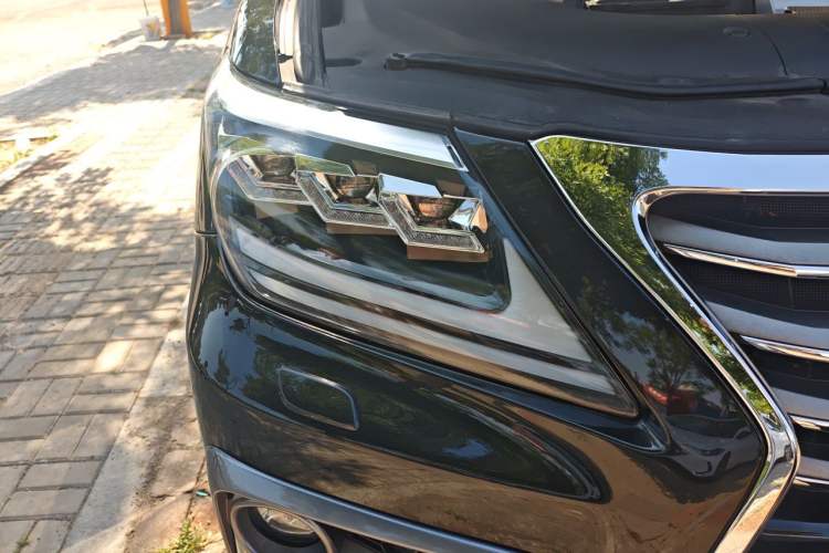 Used Lexus LX 2013 570 Right Front Headlight