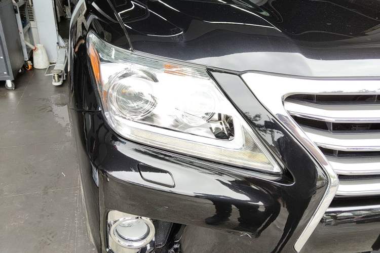 Used Lexus LX 2013 570 Right Front Headlight