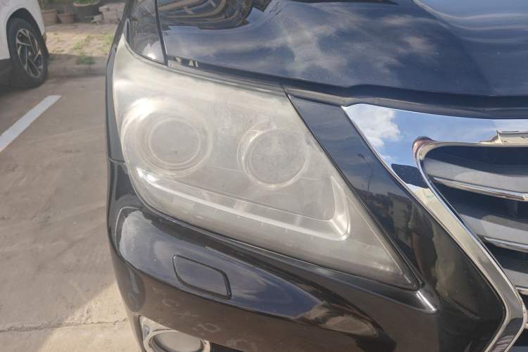 Used Lexus LX 2013 570 Right Front Headlight