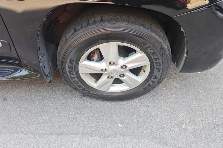 Used Lexus LX 2013 570 Right Front Wheel Hub