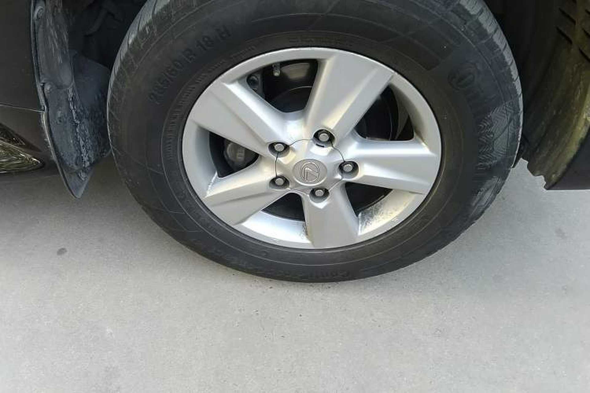 Used Lexus LX 2013 570 Right Front Wheel Hub